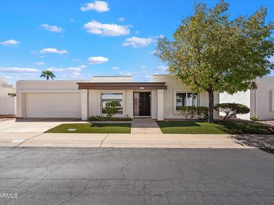 1007 E VILLA MARIA Drive