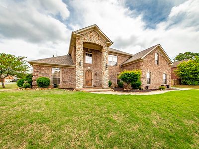 1916 Oakbrook Dr
