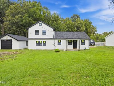 6125 Bryan Rd