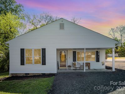 833 Old Charlotte Rd SW