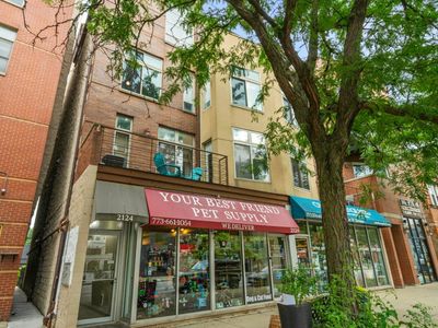 2124 W Division St APT 3