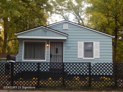 Property at 1305 Markham St, Flint, MI