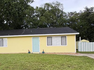 2811 Umbrella Tree Dr