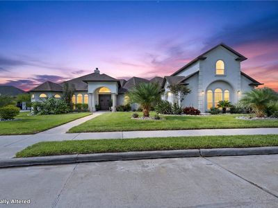 6117 Lago Vista Dr