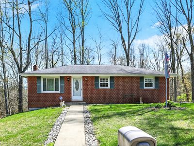 220 SE Cherokee Dr