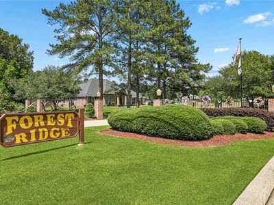 1049 Forest Ridge Loop