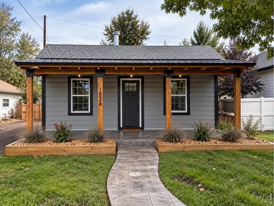 1524 Main St