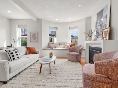 11 Albemarle St #C