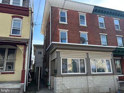 4147 Paul St