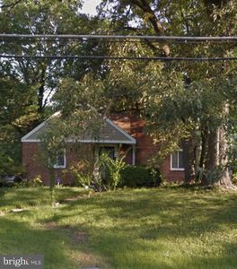 Property at 2510 Easton St, Temple Hills, MD