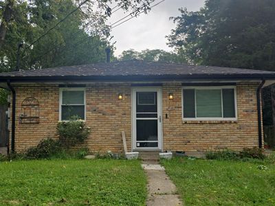 715 Eaton Ave