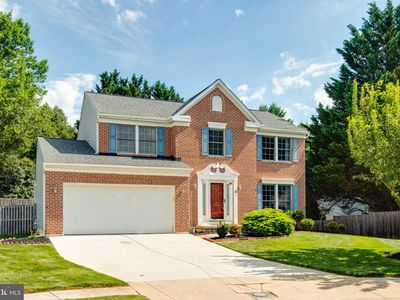 8 Leicester Ct