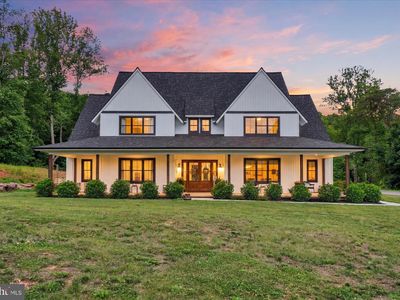 911 N Circle Dr