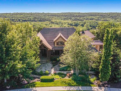 27586 W Highland Cir