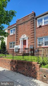 1712 Capitol Ave NE