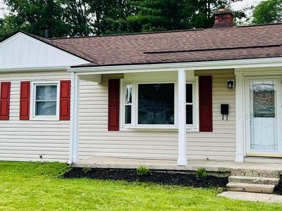 1903 E Beaumont Rd