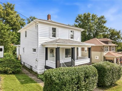 364 Curtis St