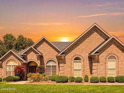 383 Woodland Pass