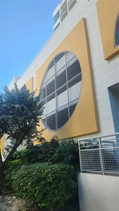 2200 NE 4th Ave APT 803