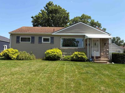 2322 Rockne Dr