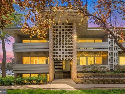 124 Haycock Rd APT C2