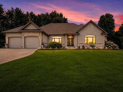 3702 E Dartmoor Court