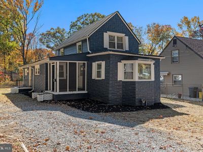 104 Bell Ave