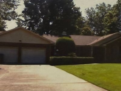 2736 Michael Rd