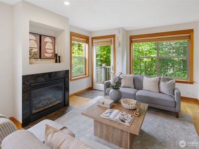 140 21st Avenue E #B