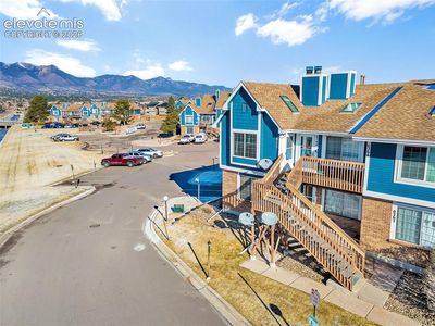 6272 Village Ln