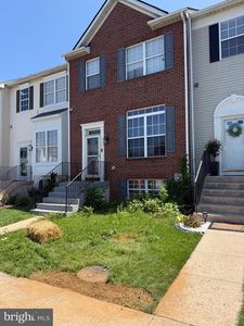 7131 Ladd Cir