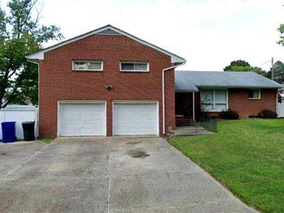 17 Warren Dr
