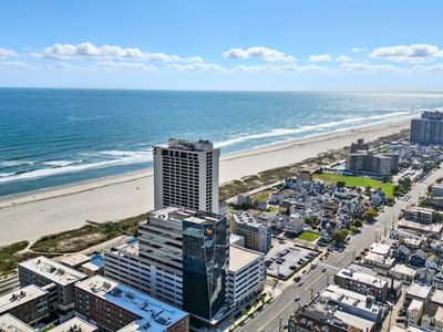 3851 Boardwalk APT 1109