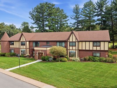 2 Rainbow Pond Dr APT 2