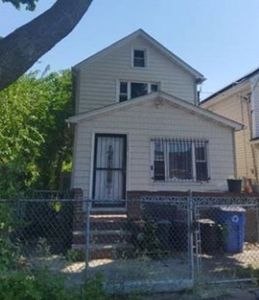 547 Montauk Ave