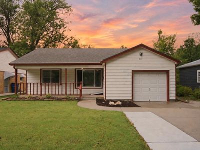 717 S Waverly Dr