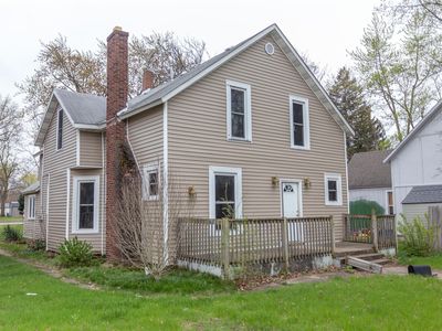 1617 E Michigan Blvd