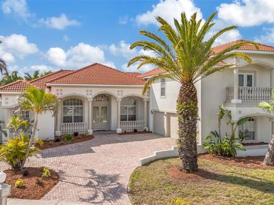 5909 Zaki Ln