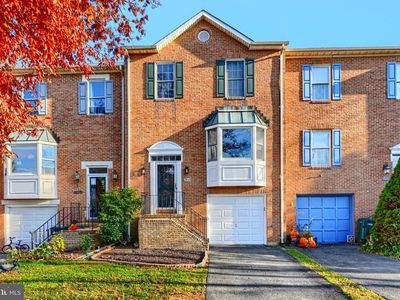 1204 ATHENS COURT