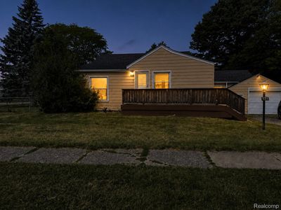 921 Venoy Rd