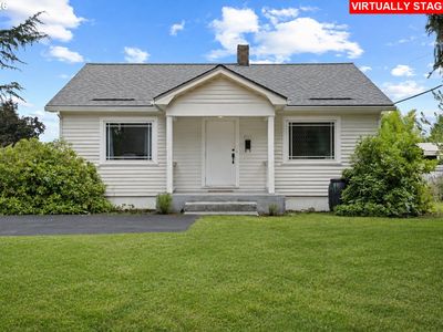 Property at 9111 SE Lincoln St, Portland, OR