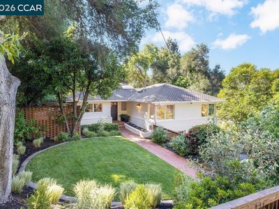 32 Las Vegas Rd