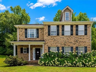 513 Cornelia Dr