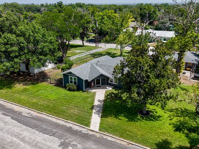 733 E KREZDORN ST