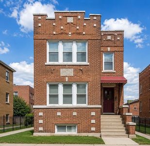 5948 S Washtenaw Ave