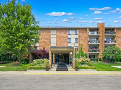 201 Lake Hinsdale Dr APT 405
