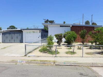 941 Cuyamaca Ave