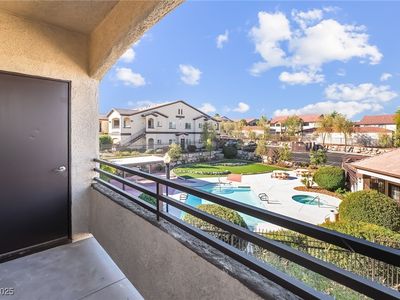 2291 W Horizon Ridge Pkwy UNIT 12270