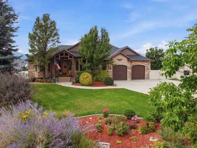 954 Cobblestone Dr