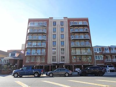 1560 W 6th St APT 3A